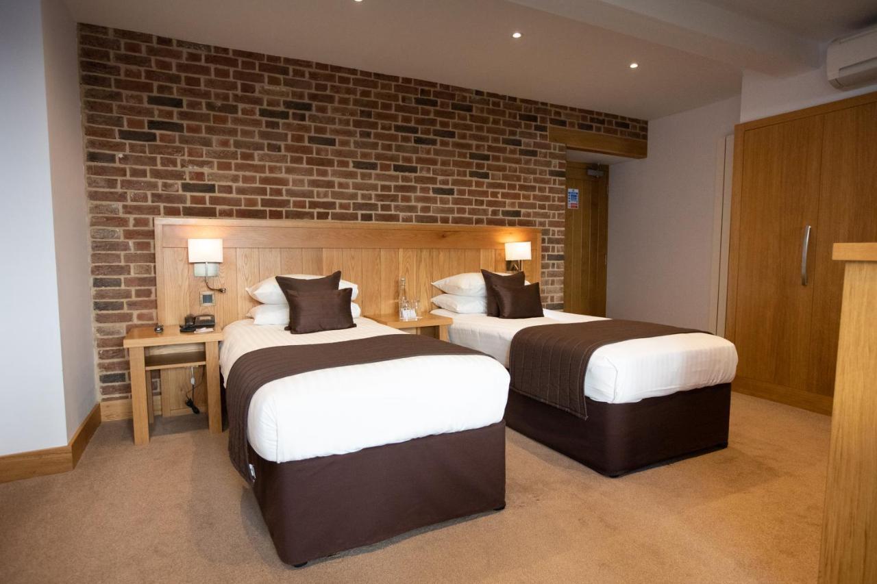 Tewinbury Farm Hotel Eksteriør bilde