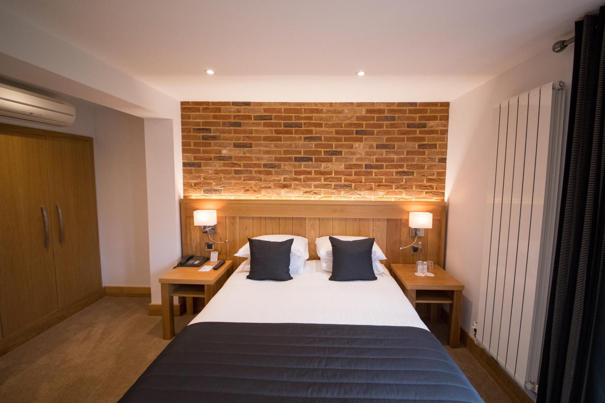 Tewinbury Farm Hotel Rom bilde