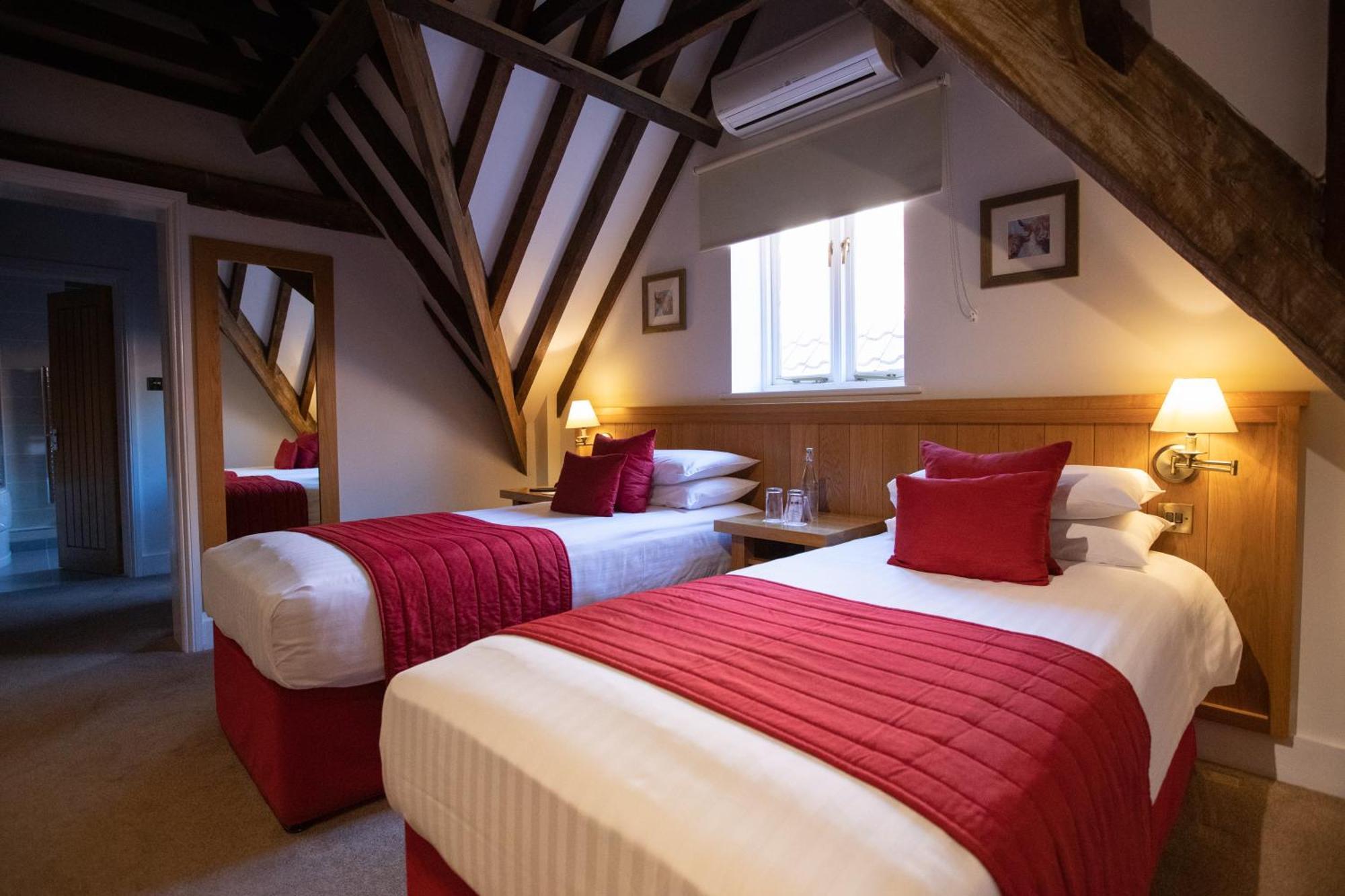 Tewinbury Farm Hotel Rom bilde